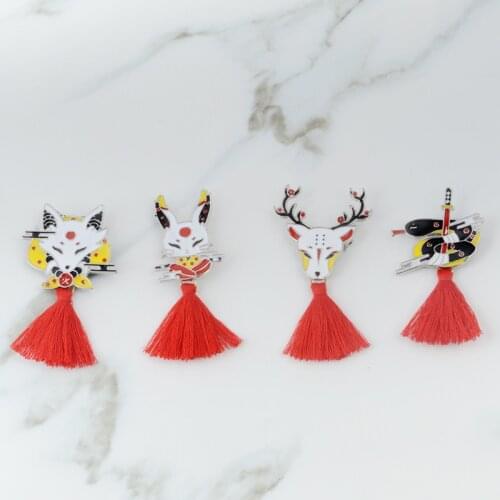 2019 Japanese style Cartoon animal pins with red tassels Fox deer rabbit snake Brooch Enamel Pin jewelry Badge Gift for Kids