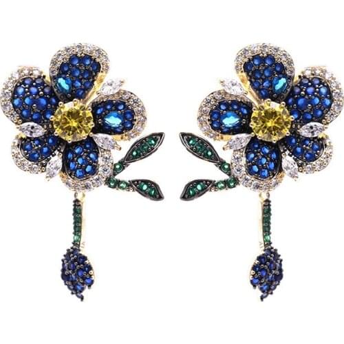 New Arrival Fashion Crystal Flower Earrings For Women Shining Cubic Zirconia Leaf Flower Stud Earrings Lady Luxury Jewelry