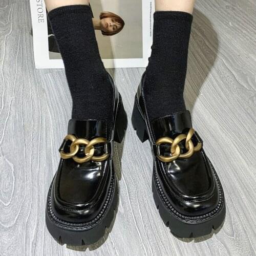 2021 Spring Metal Decoration Genuine Leather Women Pumps Round Toe Chunky Heels Women Shoes Slip On High Heels Women Pumps