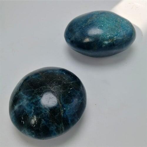 1pc Wholesale price natural rare gemstone raw appatite stone polished chakra palm stone for healing exercise