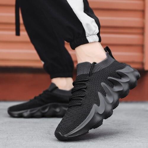 2021 Summer New Men Shoes Combat Boots Wear Resistant Shock Antiskid Shoes Student Sports Shoes Casual Shoes Wet