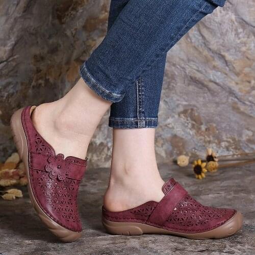 LuoGe Womens Sandals 2020 Summer Handmade Ladies Shoe Leather Floral Sandals Women Flats Retro Style Mother Shoes Size 35-44