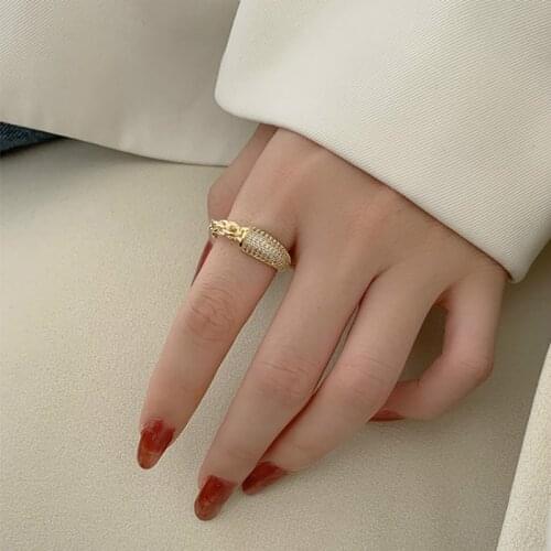 2021 New Arrival Women Metal Party Classic Geometric Wedding Bands All Compatible Rings Female Elegant Simple Jewelry