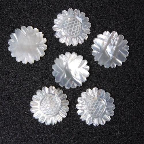 1 Pc Shell Sun Flower 16 mm 20 mm 30 mm White Mother Of Pearls Shell Craft Pearl Oyster For DIY Making Women Jewelry Pendant