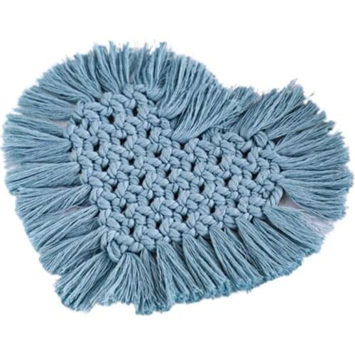 Nordic Style Knitted Coaster Hand-woven Insulated Bohemian Style Love Heart Shaped Tassel Cup Pad for Home Kitcchen