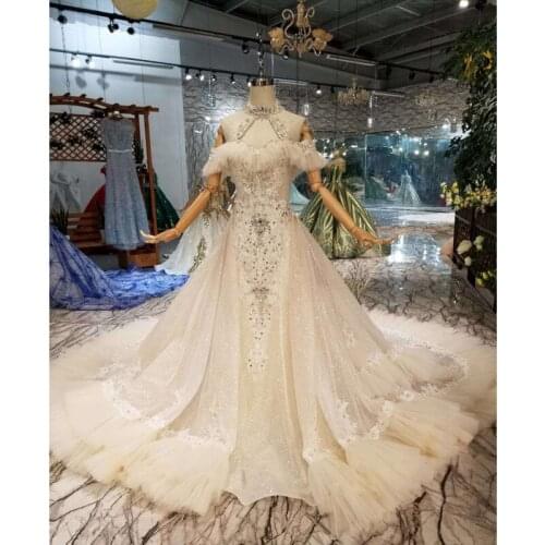 BGW HT43016 Mermaid Wedding Dresses With Detachable Train Crystal Sexy Halter Ruffle Style Wedding Gowns 2020 New Fashion Design