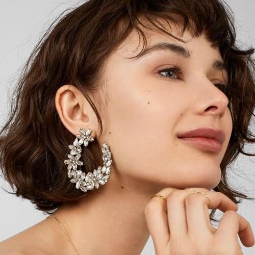 FASHIONSNOOPS Luxury Shiny Flower Drop Earrings Jewelry Earring Hot Sale Bohemian Round Pendant Dangle Earring Wedding Gifts