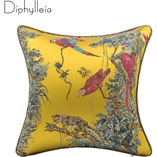 Diphylleia Parrot Jacquard Cushion Cover Home Decorative Vintage Gold Yellow Pillow Case Luxury Sofa Chair Coussin Retro Vibes