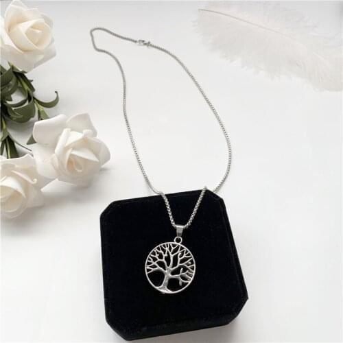 Classic Simple Hollow Round Metal Hoop Tree Inlaid Pendent Necklace Korean Cute Necklace for Women Men Girls Collar Jewelry Gift