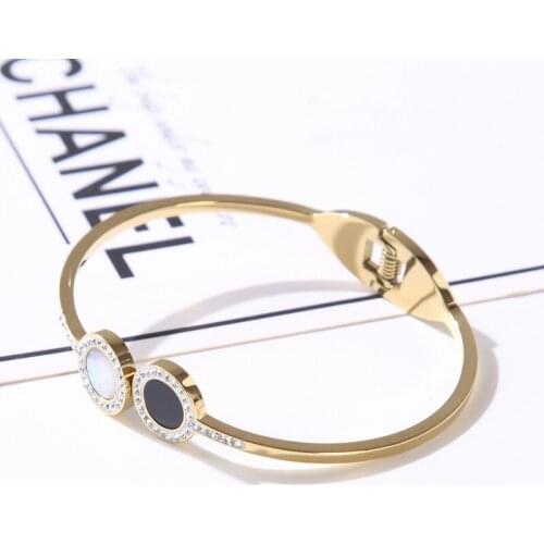 Luxury Crystal Round Black/White Shell Cuff Bangle Bracelet For Women Girls Fashion Jewelry Stainless Steel Bangles Gift