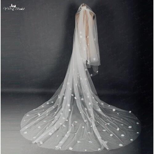 RSV51 Yiaibridal Elegant Comb Veil 2 Layer Flower Appliques Ivory