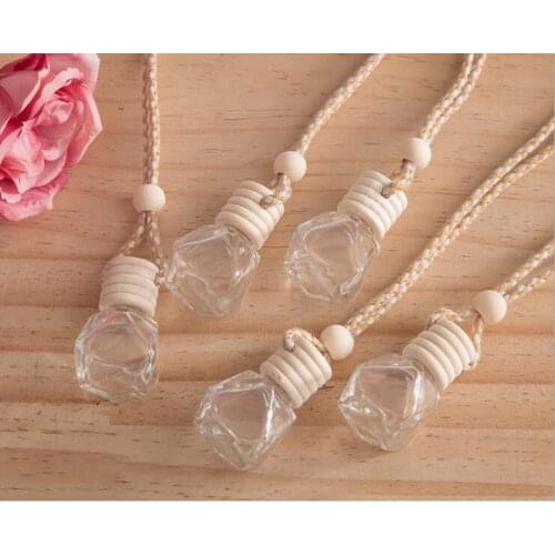 10PCS/LOT Diamond Hanging Car Perfume Bottles Steam Car Accessories Bottle Empty Bottle 8ML