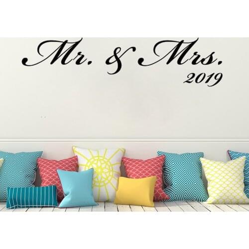 Mr & Mrs Wall Decal with Custom Wedding Year Mr Mrs Wall Decor Art Sticker Master Bedroom decoration Modern Wedding Decals HY811