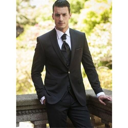 Fashionable One Button Black Groom Tuxedos Groomsmen Mens Wedding Prom Suits Custom Made 2019 Suits (Jacket+Pants+Vest+Tie)