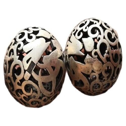 Old handball handball of Chinese old handmade silver ball A pair