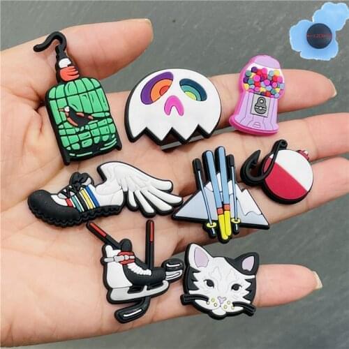 New Arrival 50pcs Candy Machine Animal PVC Shoes Accessories Garden Shoe Decorations Fit Kids Wristband Croc Jibz Charm