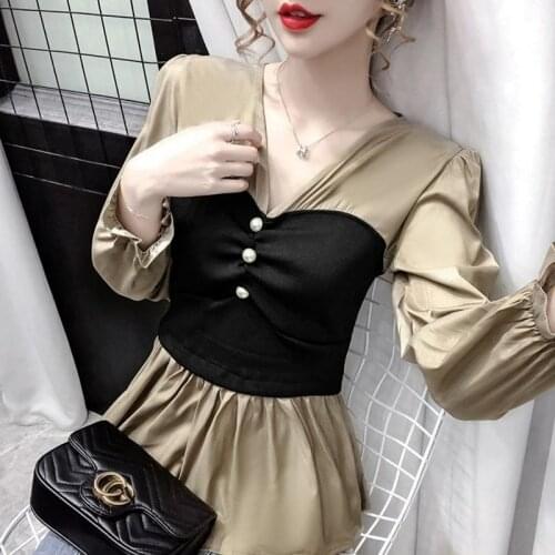 Stitching long-sleeved shirt women 2021 spring new Korean style design sense niche slim slimming V-neck top
