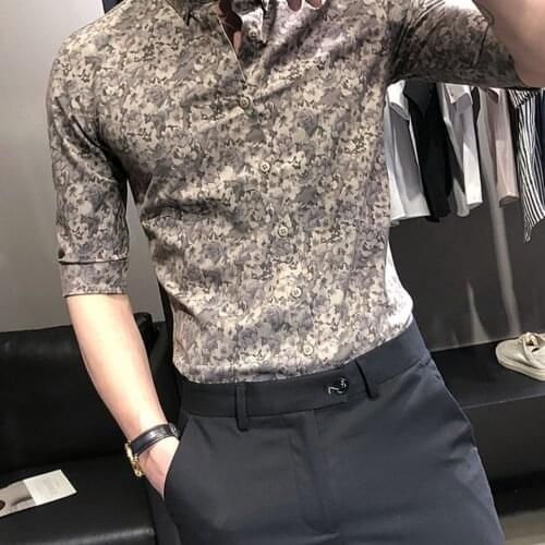Summer flower shirt mens short sleeve Korean fashion handsome slim five-point sleeve mens casual shirt
