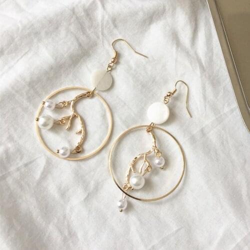 New Sale Minimalist Style Geometric Circle Branch Leaf Imitation Pearl Shell Stitching Earring For Women Girls DIY Jewelry Gift