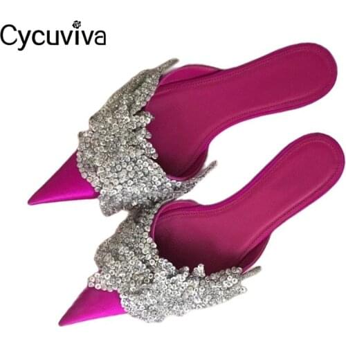 New Satin Summer Slippers Women Luxury Crysatal Pointed Toe Beach Flat Shoes Designer Slides Point Toe Mules Glitter Sandals