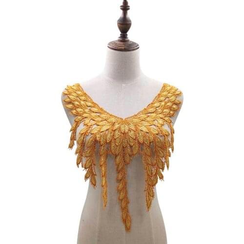 Water-soluble lace collar flower three-dimensional hollow embroidery corsage yellow brown fake collar