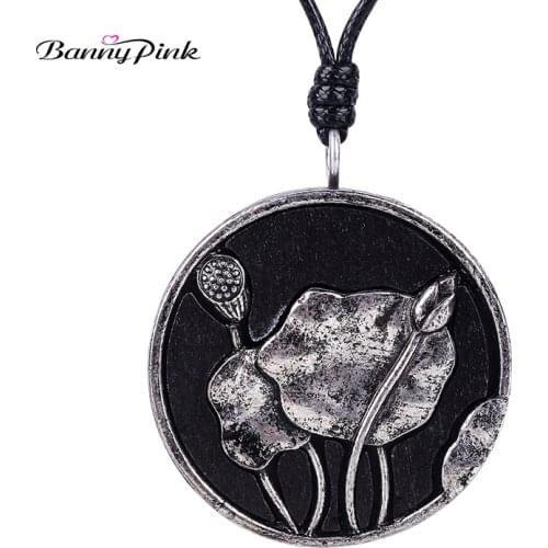 Banny Pink Ethnic Alloy lotus Round Wood Pendant Necklace For Women Vintage Long Rope Chain Necklace Fashion Jewelry Colliers