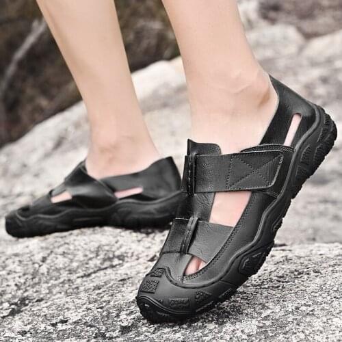 Mens Summer Breathable SandalsBeach Casual Shoes Thick Sole Closed Toe Aqua Shoes for Hiking Fishing black brown 38-45