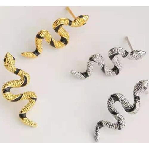 Fashion Womens Earrings Personality Creative Curved Snake Shape Earrings Alloy Stud Earrings