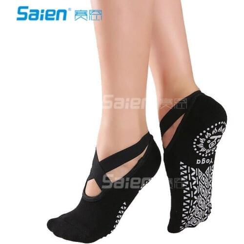 Non Slip Socks for Yoga Pilates Barre Fitness Hospital Socks for Women, 3 Pair