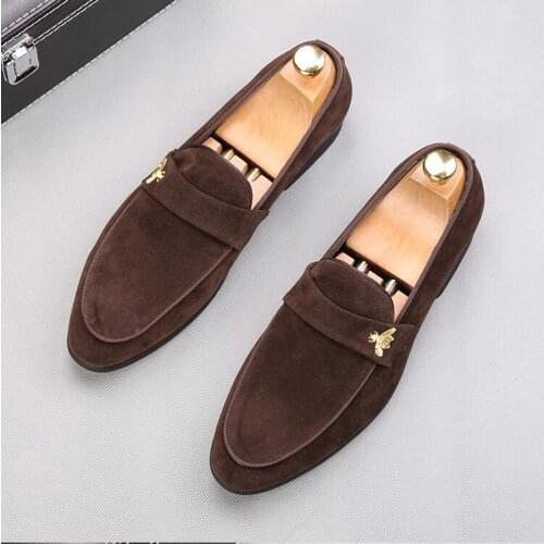 New arrival Designer Men Classic suede embroidery Casual flats Gommino Shoes Oxford gentleman wedding Dress Homecoming Prom loaf