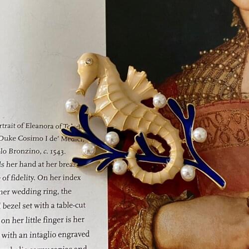 Vintage gem inlaid western antique womans brooch fashion luxury jewelry