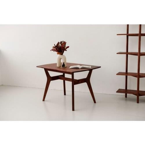 Равновесие Dining Tables