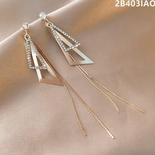 The advanced zircon tassel Earrings in Dongdaemun, South Korea, 2020 are fashionable and versatile