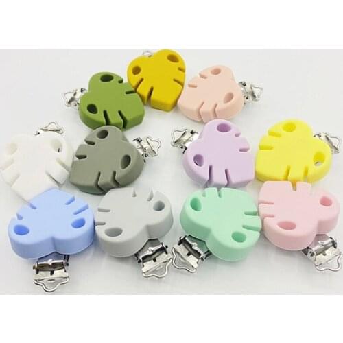 2 Pcs Leaf Shape Pacifier Clips Food Grade Silicone Baby Teether Clasp Holder 24BE