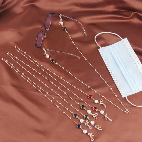 2021 Fashion Crystal Pearl Heart Shaped Sunglasses Mask Lanyard Necklace Non-slip Reading Glasses Chain Accessories for Women