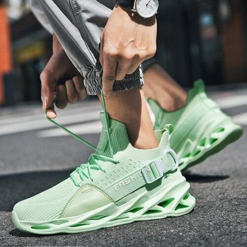 Women Fashion Couple Shoes Ladies Sneakers Summer Mesh Breathable Light Street Casual Vulcanized Shoes Footwear Plus Size 35-46