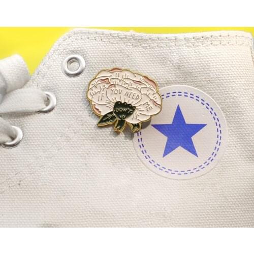 Pure love Snow white flowers Enamel Brooch Flower plant Lapel Pin Backpack jackets skirt embellishment jewelry custom Badge