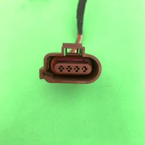 4Pin Car Oxygen sensor plug with Wire For Volkswagen Passat B5 Santana 3000 For Audi 1J0973724A