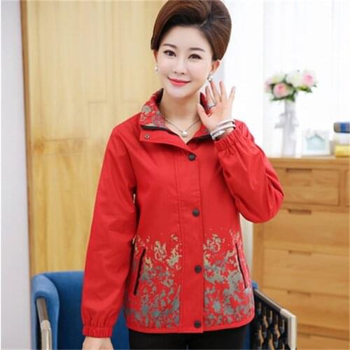 2018 Ms. Spring and Autumn coat middle aged middle-aged women short paragraph jacket new printing loose coat TB18507
