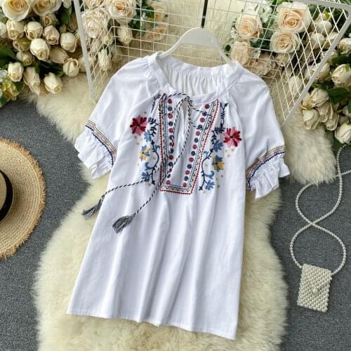 Vintage Summer Women 2021 Fashion Lantern Sleeve Round Neck Embroidery Floral Boho Hippie Peasant Mexican Blouse Tops Femme