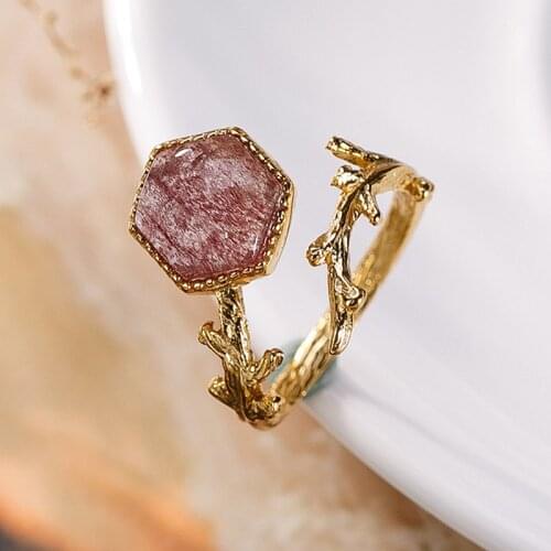 Coeufuedy Rings With Crystals