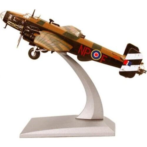 1/144 Scale Halifax Bomber WWII Aircraft Airplane Models Toys Display Show Collection Gift Military Plane Souvenir Fighter Model