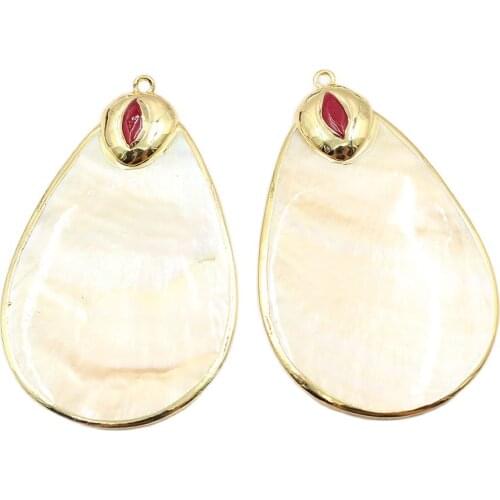 APDGG 1 Pc 40x64mm Natural Oval Yellow Shell Red Jade Gold Plate Pendant Unique Charms For Necklace Earrings Pendant Jewelry DIY