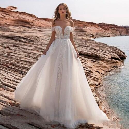 Charming Boho Beach Lace Bridal Wedding Dresses with Off Shoulder Sleeves Sweetheart Wedding Gowns for Bride Open Back On Sale