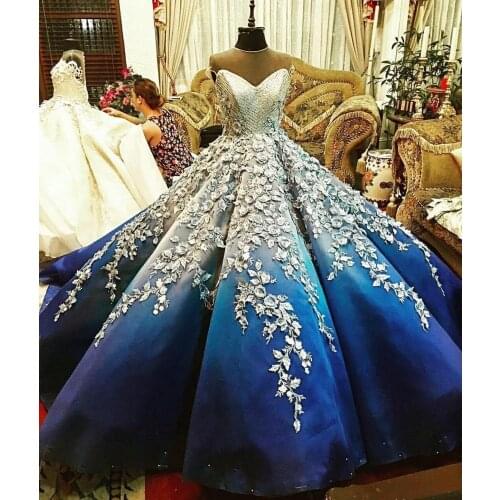 Luxury robe de soirée Gradient Blue Quinceanera Dresses with 3D Appliqued Beading Sweetheart Sweet 16 Dress Ball Prom Gowns