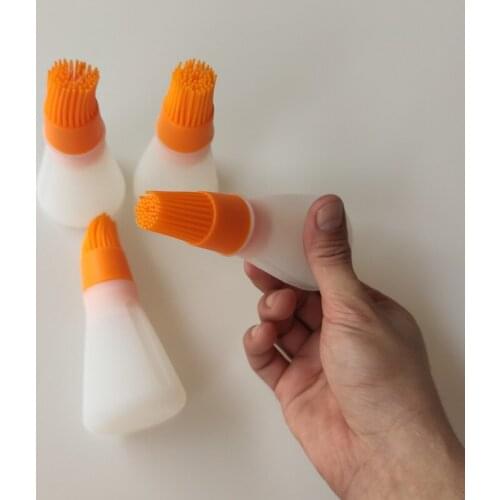 1PC Portable Silicone Oil Bottle with Brush Grill Oil Brushes Liquid Oil Pastry Kitchen Baking BBQ Tool Kitchen BBQ Tool XB 01