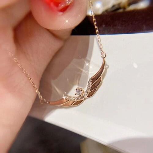 Brillian Korean Fashion Golden Angel Wing Daughter Necklace 1 Carat AAA Zirconia Wedding Dance Exquisite Jewelry Gift