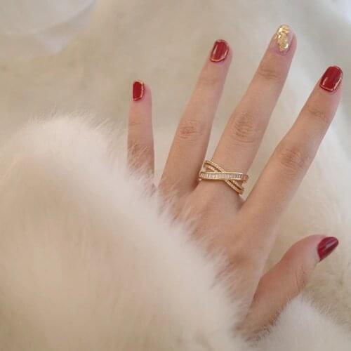 New Fashion Design Zircon Cross Twist Rings For Women Gilrs Temperament Luxury Adjustable Gold Color Knuckle Rings Jewelry