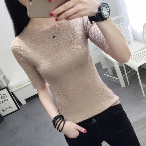 2018New womens ice silk knitted sweater, bottom wear, loose Korean version of students sleeveless middle sleeve