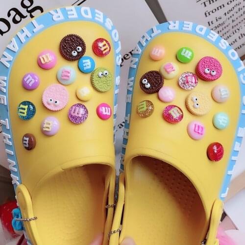 M Bean Macarone Cute Brand Shoes Designer Croc Charms Bundle Designer Charms Shoe Croc Charms Accessories for Clogs Decaration